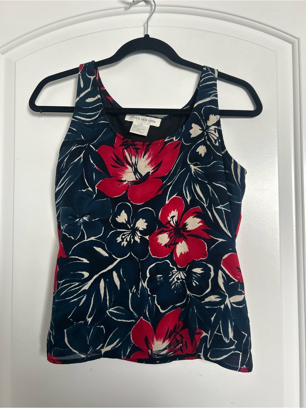 Jones New York 100% Silk Vintage Navy Floral Tank Top Size 6 Chic 90s Minimalist